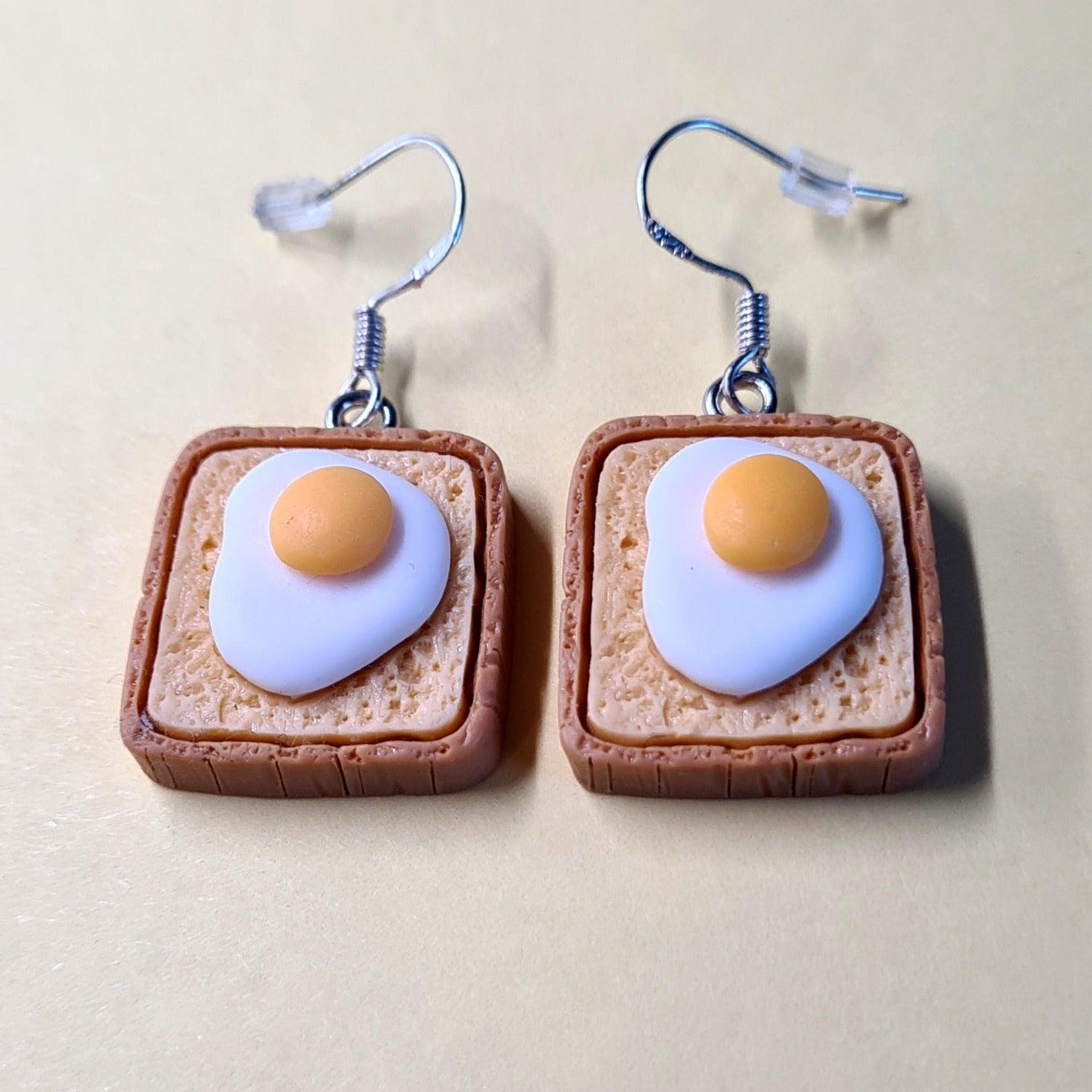 Egg on toast earrings - Strawberry Moon Jewellery 